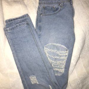 Mid-Rise, All Over, Ripped Boyfriend Jeans -Boohoo